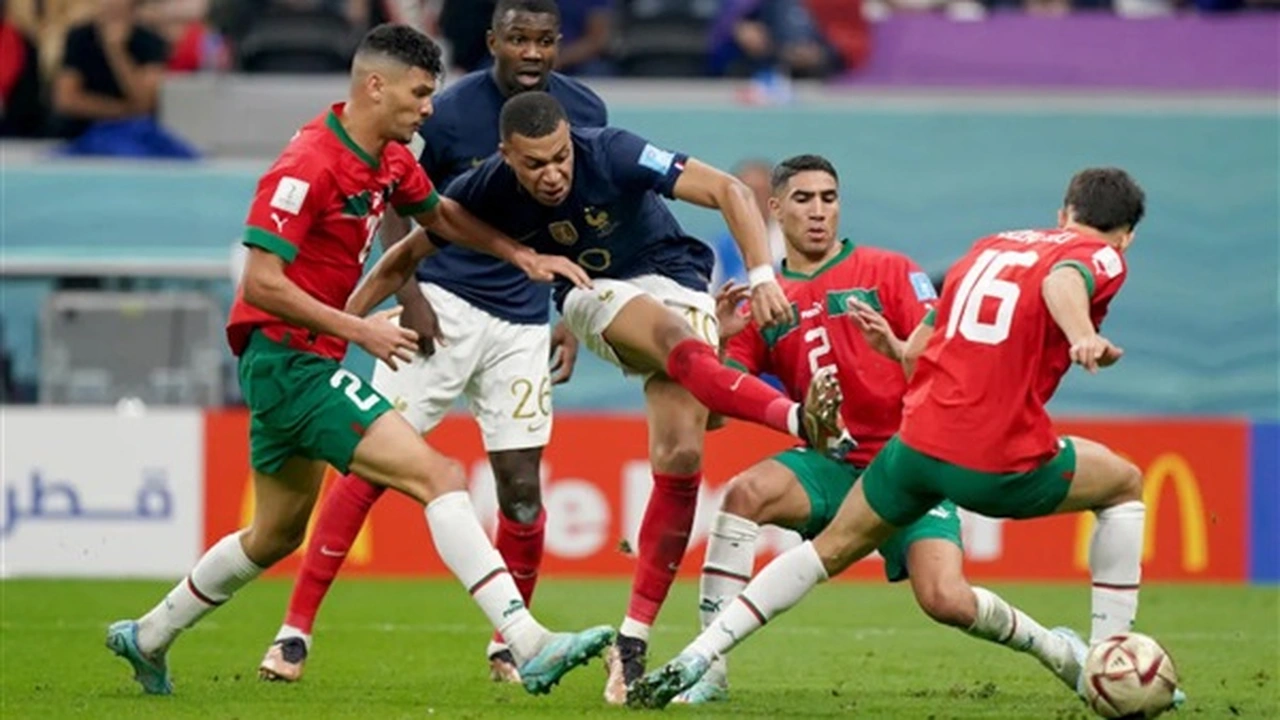 مباراة فرنسا والمغرب: القنوات والمعلقون المرتقبون في المونديال